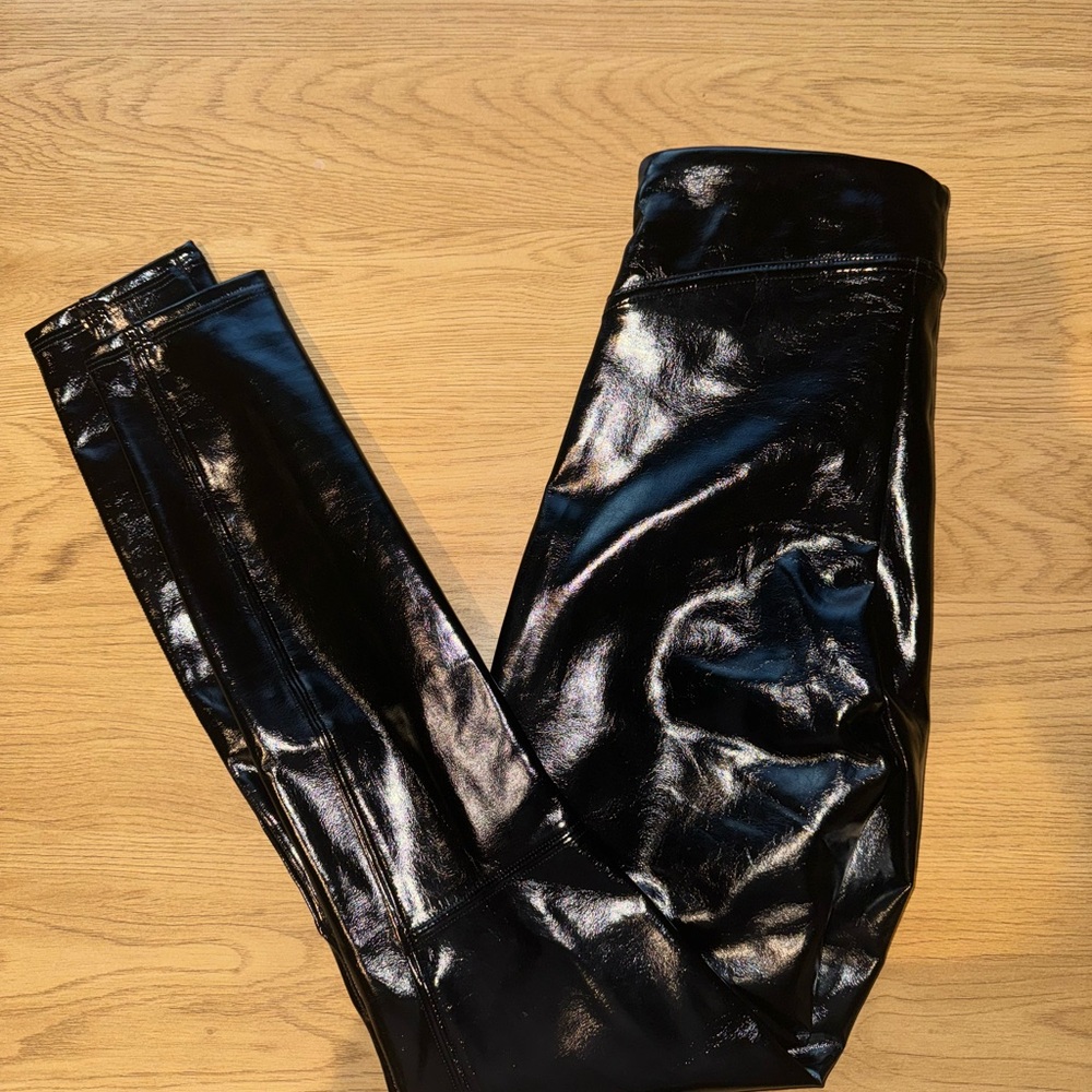 Spanx shiny faux leather legging